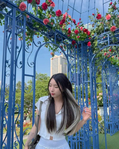 Elle Lee Asian Couple Uwu Iel daintybabyelle