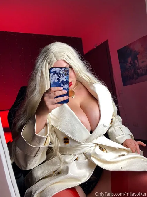MILA VOLKER