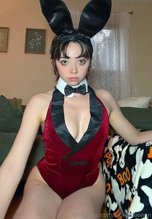 MollyMoonnn
